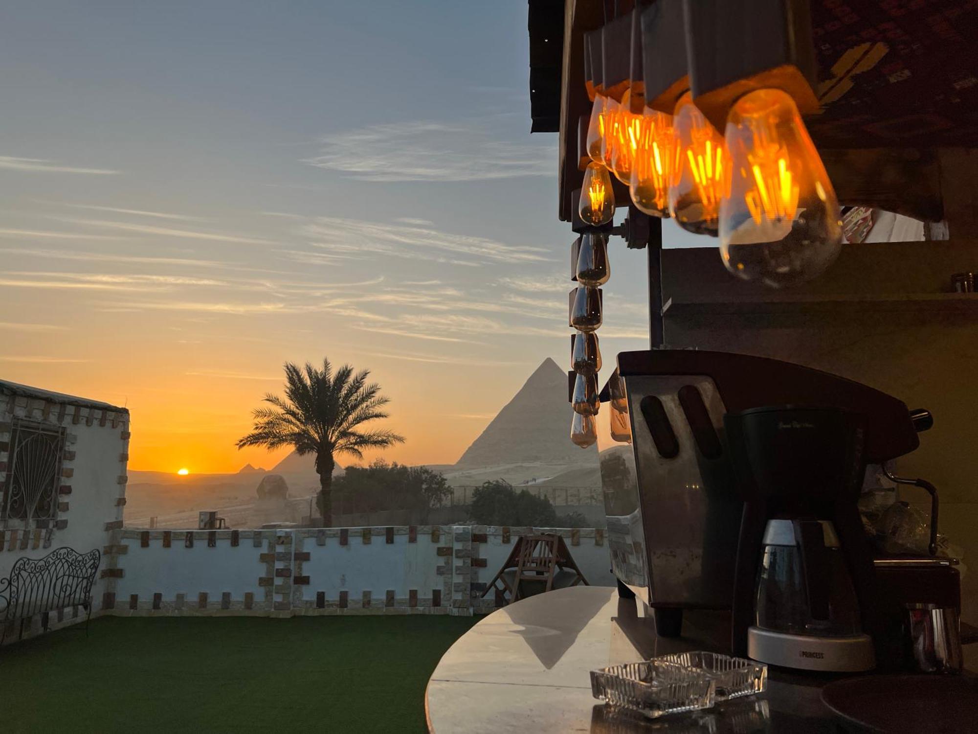 Golden Scarab Pyramids Hotel Kafret el-Gabal Extérieur photo