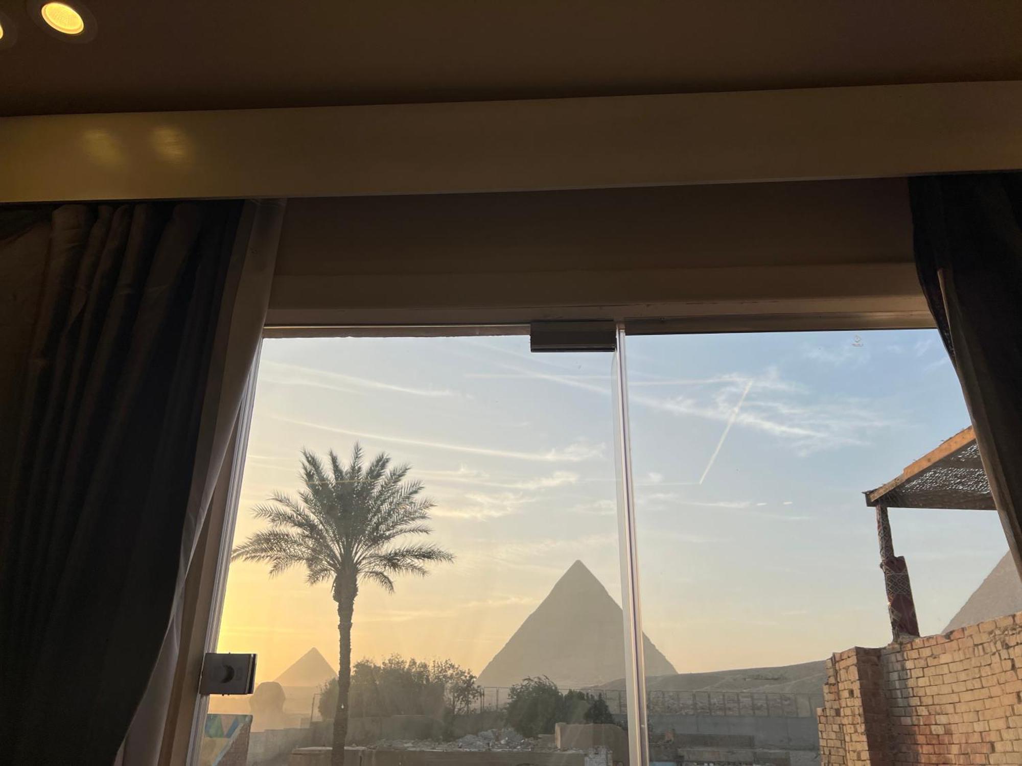 Golden Scarab Pyramids Hotel Kafret el-Gabal Extérieur photo